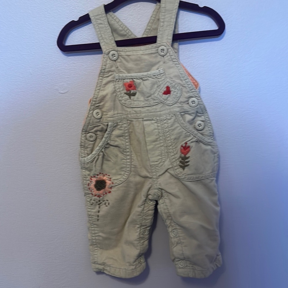Overalls with flowers